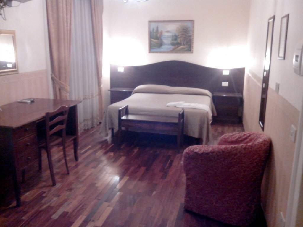 Hotel B&b Napoli Centro, Naples, photo