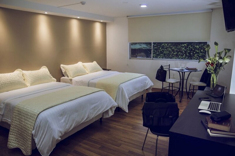 Гостиница Sabet Hotel в Кито