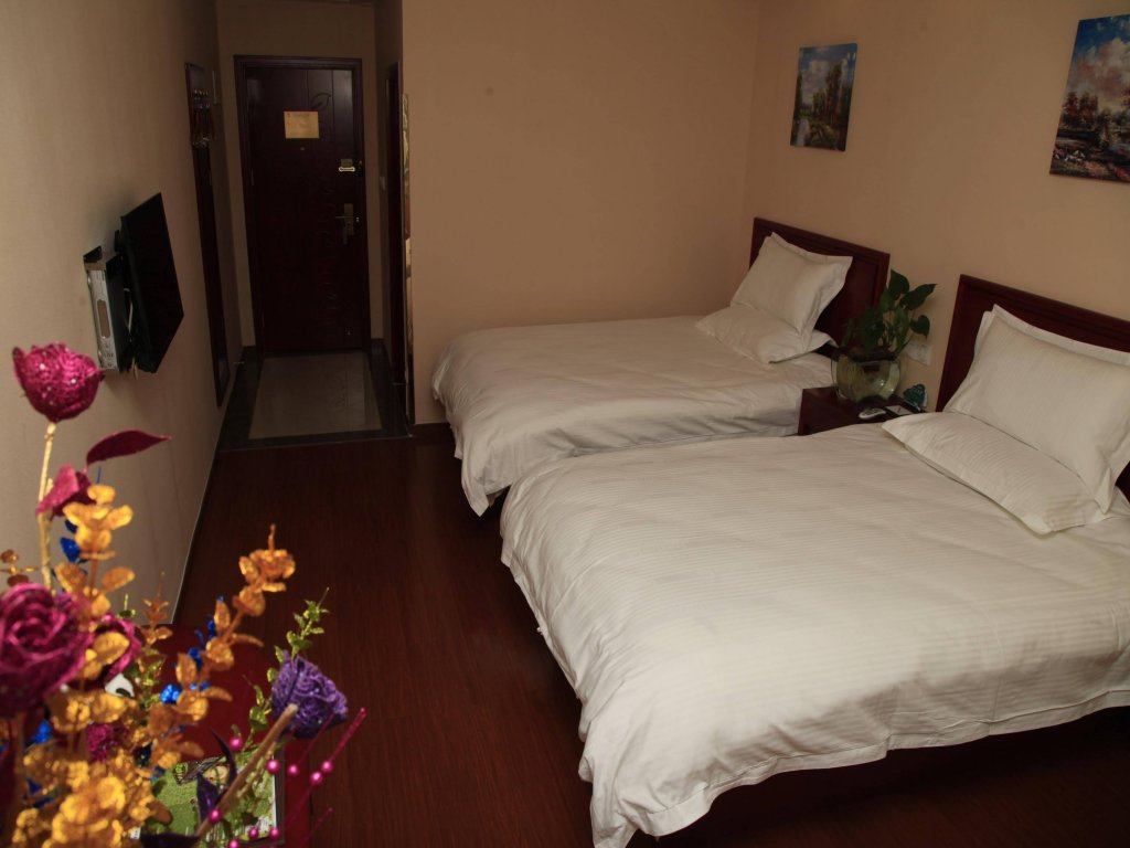 Фото Greentree Inn Beijing Yanqing Gaota Rd Express Hotel