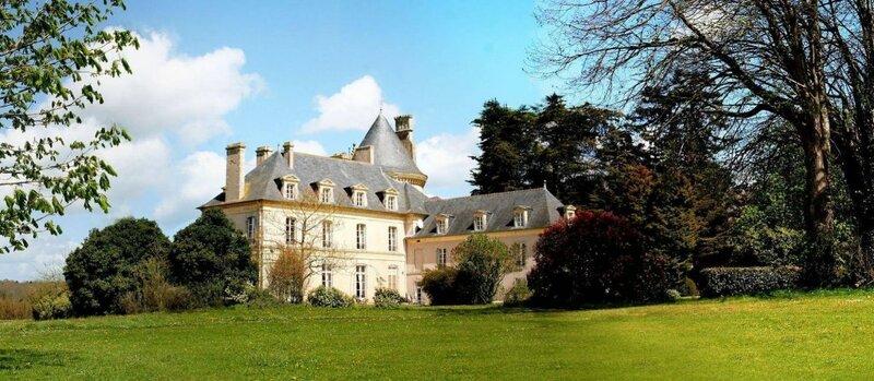 Гостиница Mathieu Kergourlay Hôtel de Boisgelin
