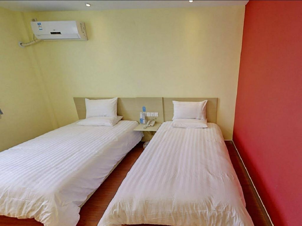 Hotel Hanting Hotel Shanghai Zhangjiang Park Guanglan Road Metro Station, Shanghai, photo