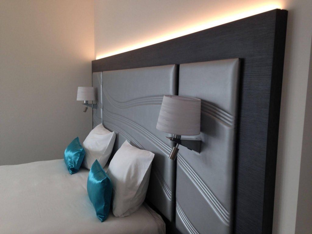 Фото Hôtel Versailles Chantiers