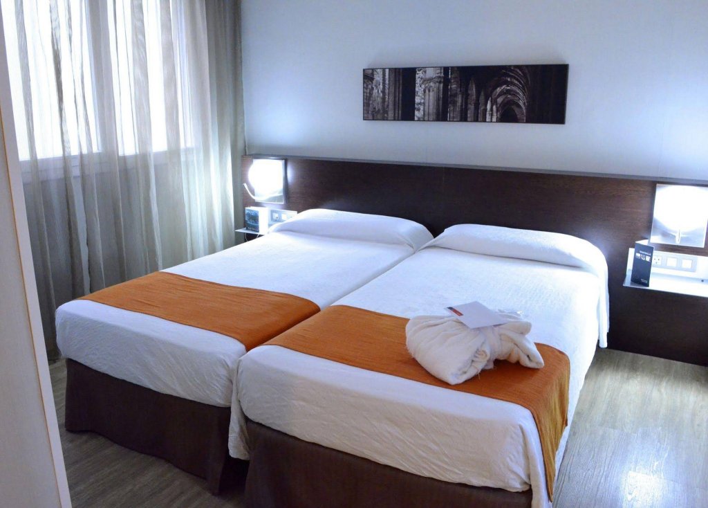 Фото Atenea Rekord Suites