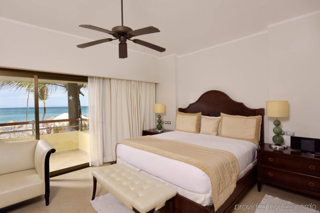 Фото Iberostar Selection Bavaro Suites