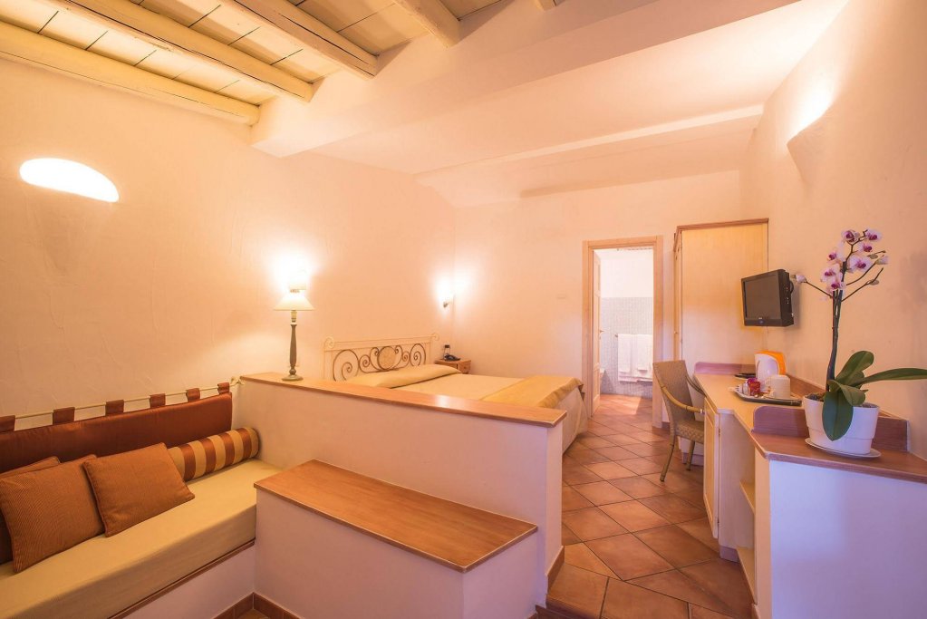 Фото Hotel Ollastu