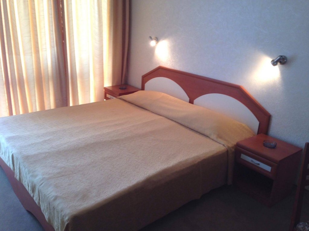 Фото Zefir Hotel