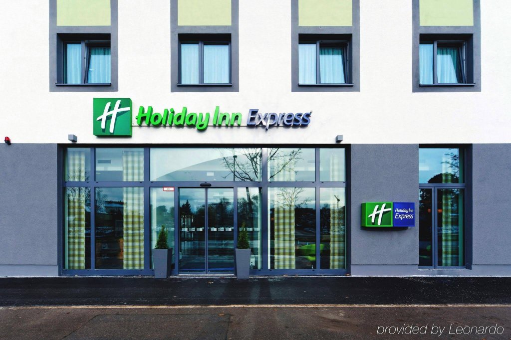 Фото Holiday Inn Express Augsburg, an Ihg Hotel