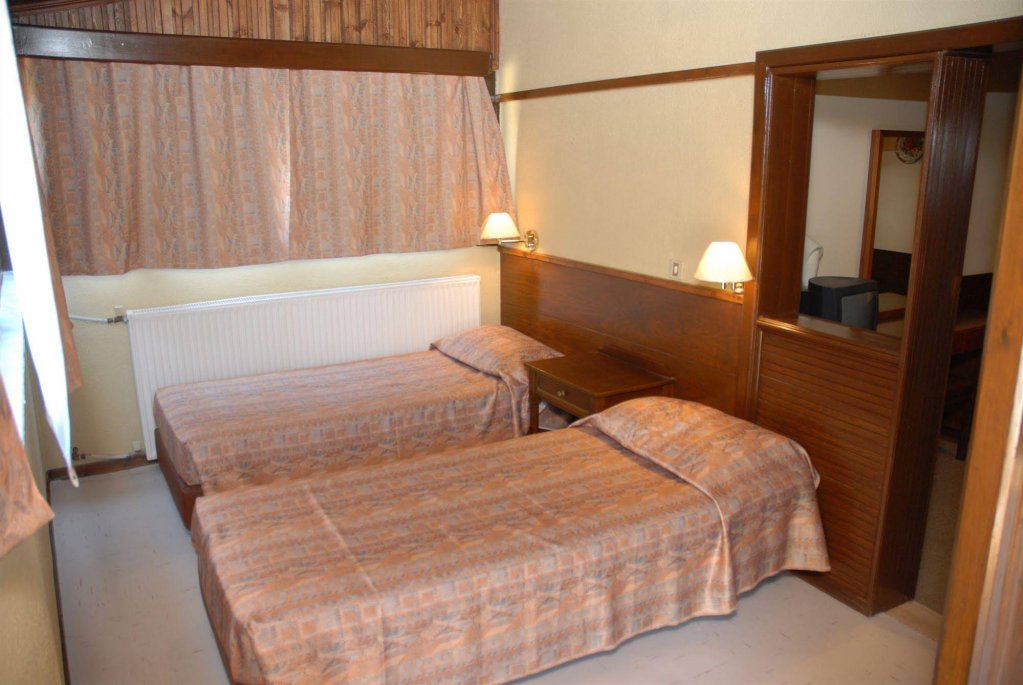 Фото Niki Hotel Apartments