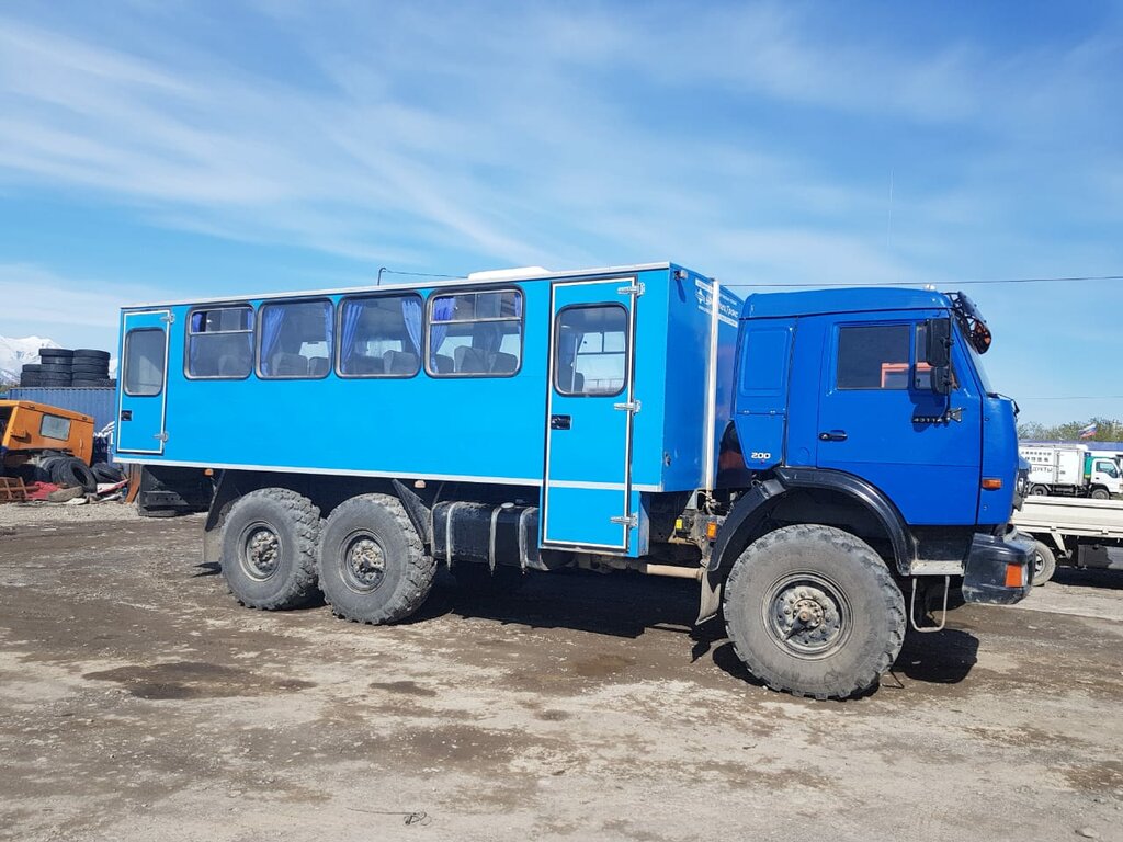 Empresa de transporte motorizado, depósito de vehículos Milkovsky Express Ltd, , foto