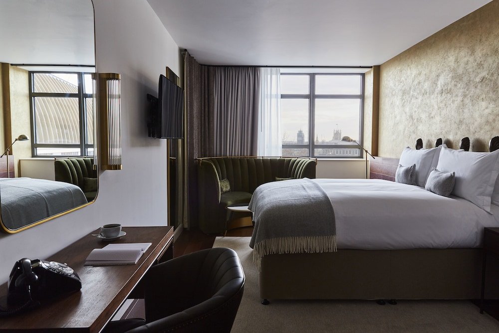 Фото London Leicester Square Hotel