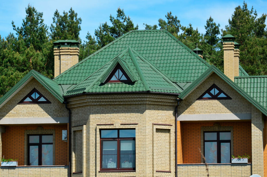 Дома с зеленой крышей из металлочерепицы фото Permanently closed: Krovsouz, roofing and roofing materials, Ryazan, posyolok So