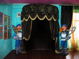 Naberezhnochelninsky gosudarstvenny teatr kukol (18th Complex, Shkolny bulvar, 2) ، مسرح