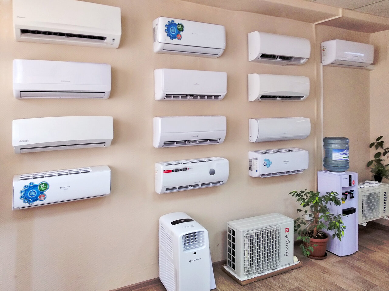 Виды кондиционеров на стену