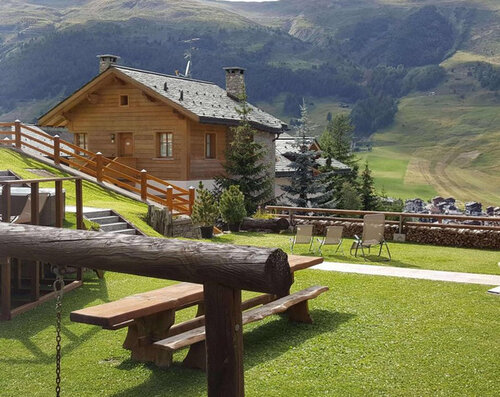 Внешний вид отеля Hotel Del Bosco в Ливиньо, фото 1