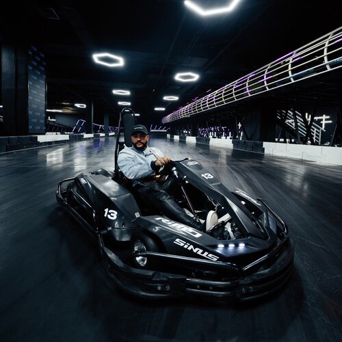 Развлекательный центр Black Star Karting, Москва, фото