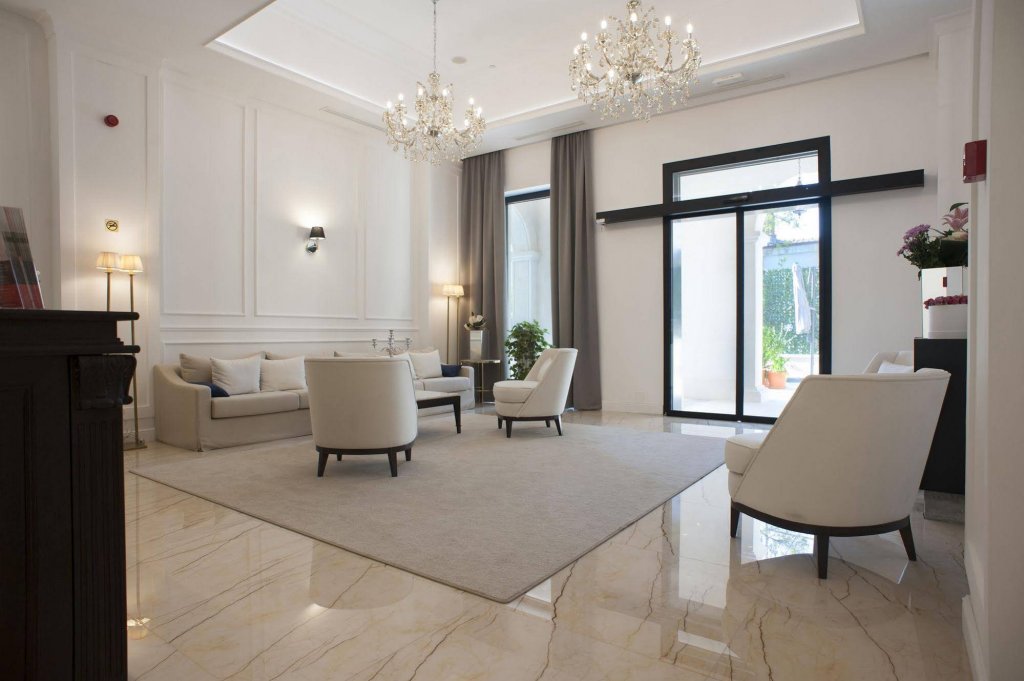 Фото Hotel Moskva