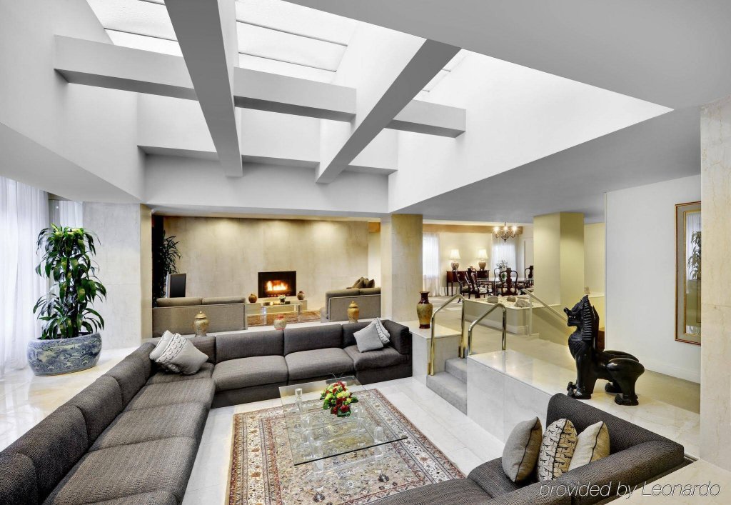 Фото The Omni King Edward Hotel