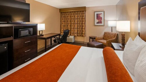 Гостиница Best Western Crossroads Of The Bluffs в Каунсил Блаффс