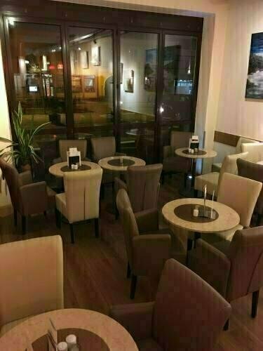 Гостиница Golfblick - Kunstcafe-Rooms Stegersbach в Бад-Вальтерсдорфе