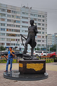 В.С. Высоцкий (Noviy Urengoy, Leningradskiy prospekt, 12А), monument, memorial