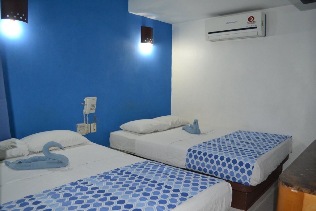 Фото Hotel Maria del Rocio