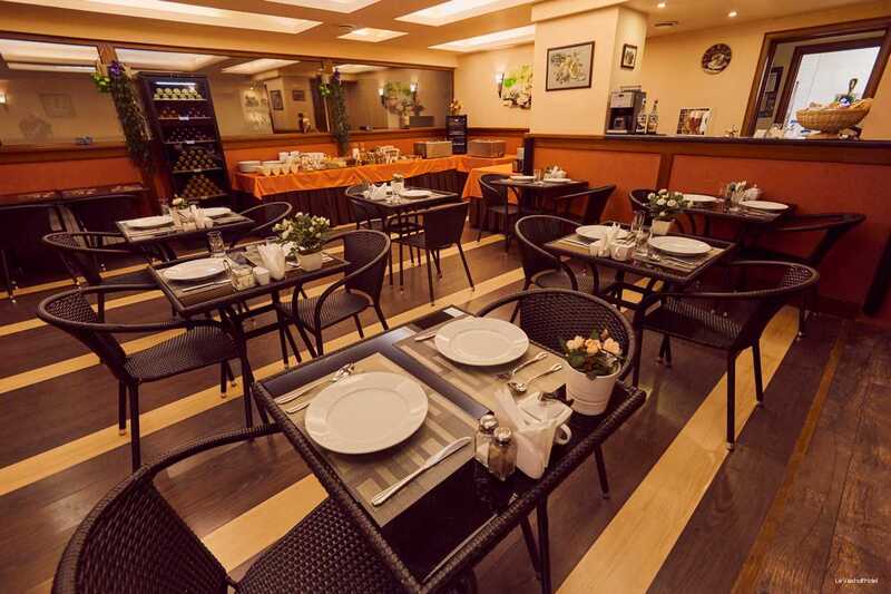 Фото Le Vashoff Hotel