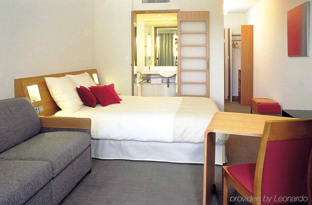 Фото Novotel London Bridge Hotel