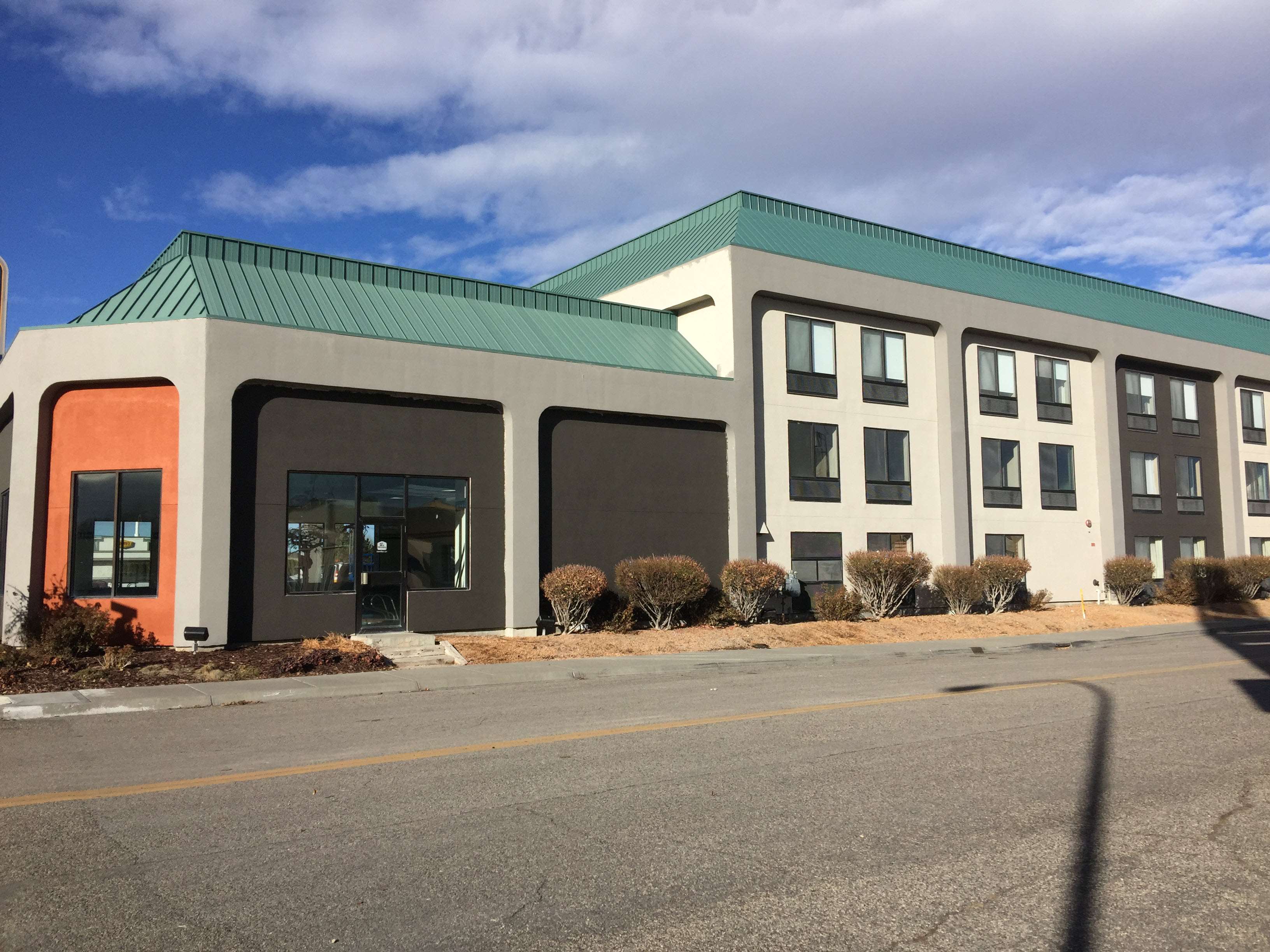 Фото Best Western Plus Cottontree Inn