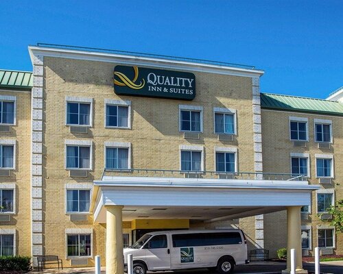Гостиница Quality Inn & Suites Florence - Cincinnati South