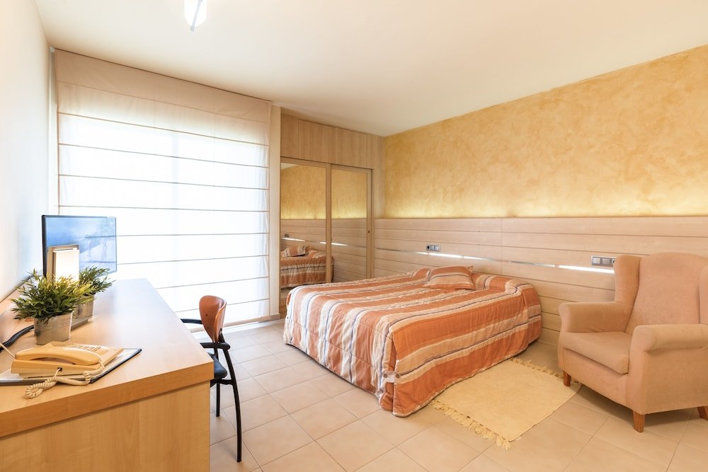 Фото Hotel Restaurant Sausa