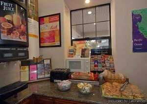 Гостиница Monterey Fairgrounds Inn