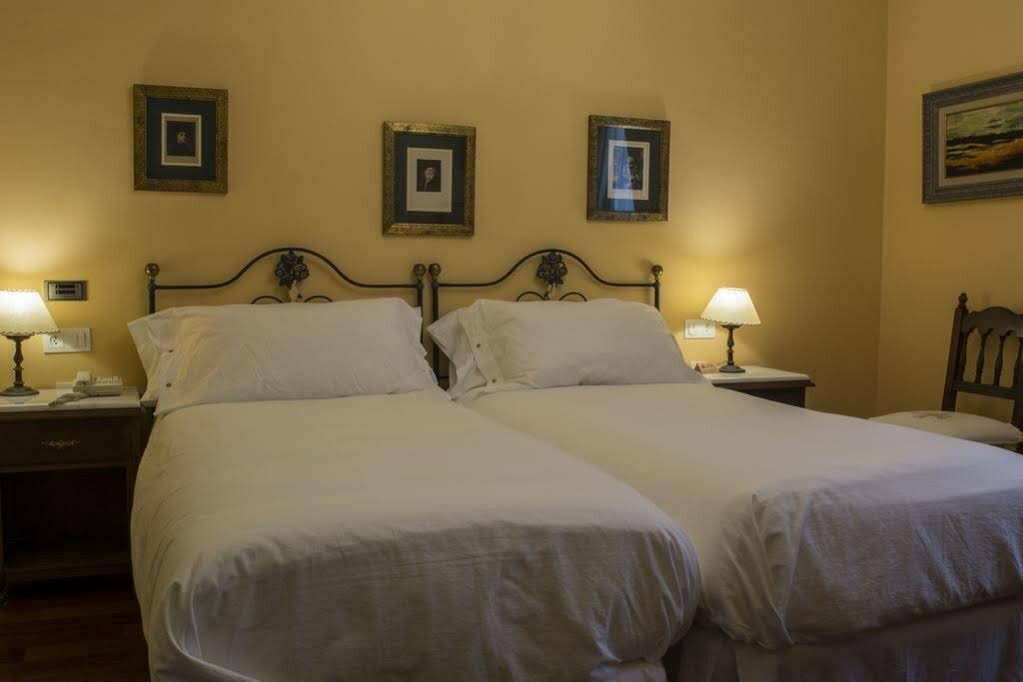 Hotel Hotel Monumento Convento De San Benito, Galicia, photo