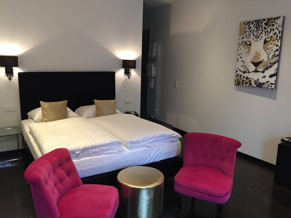 Фото Hotel Crystal