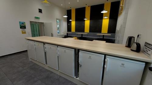 Фото The Hive Party Hostel