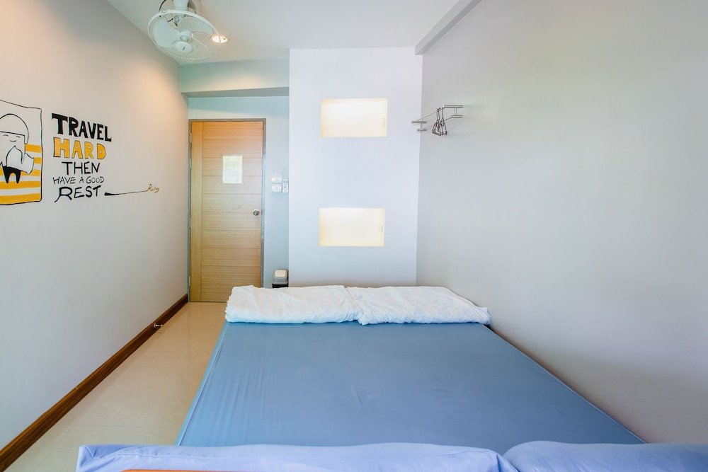 Фото Restiny Hostel