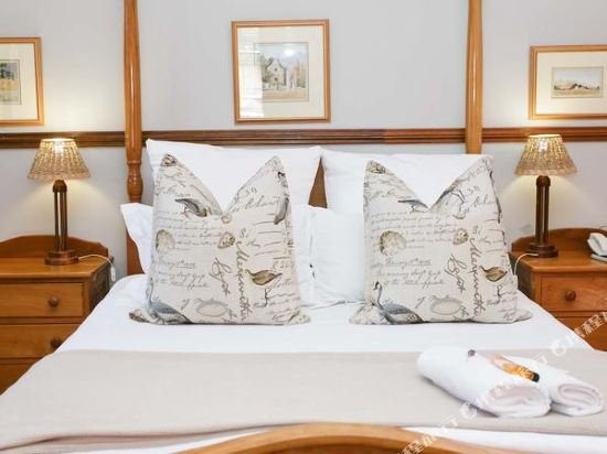 Фото Beaufort Manor Country Lodge