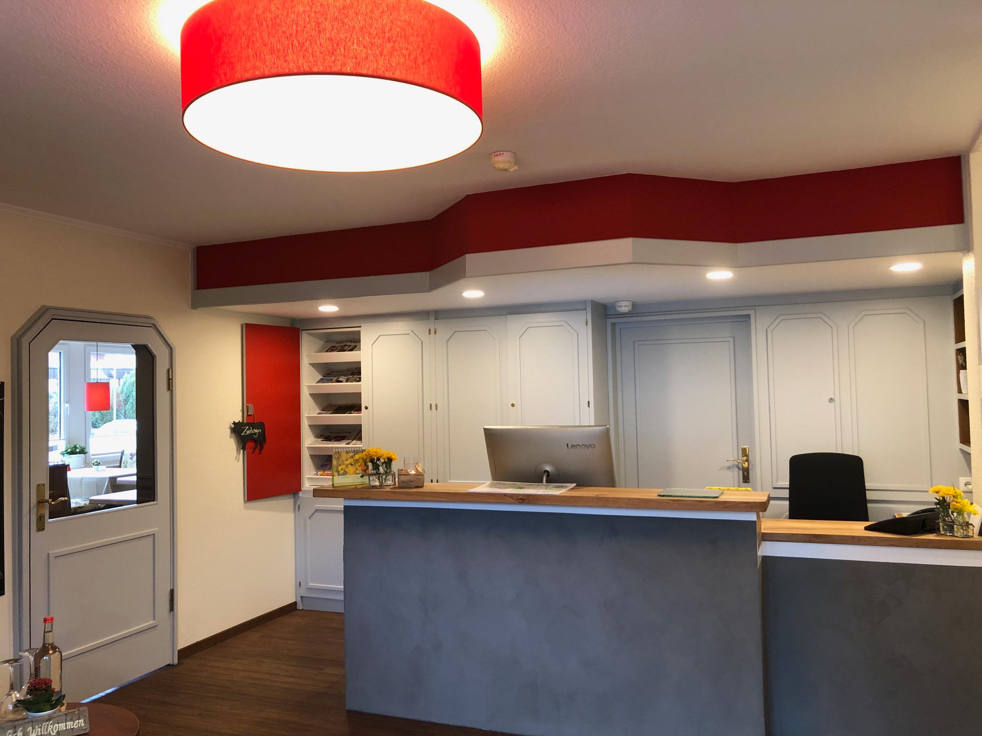 Фото Hotel Sonnenhügel