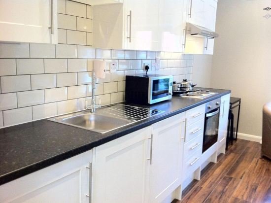 Фото Lyall Apartment Hotel