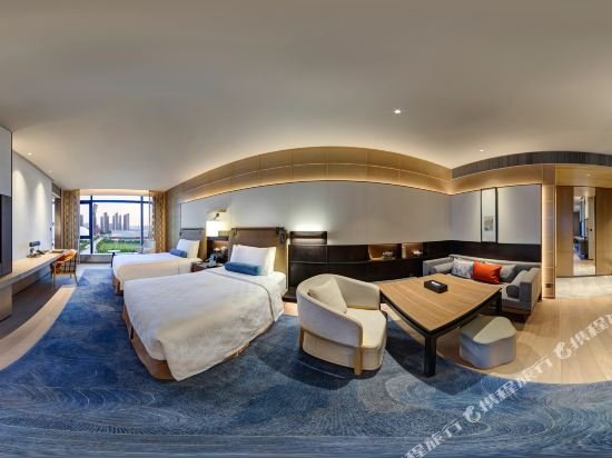 Фото Hualuxe Nanjing Yangtze River, an Ihg Hotel