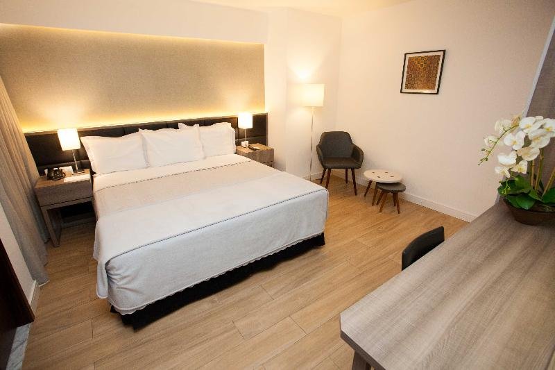 Фото Royal Regency Palace Hotel