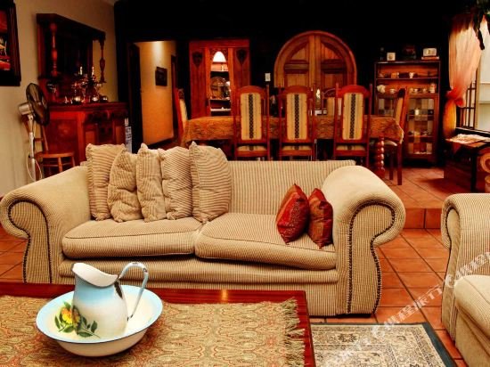 Фото J'Cups Guest House