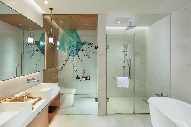 Фото Hilton Garden Inn Shanghai Hongqiao Necc