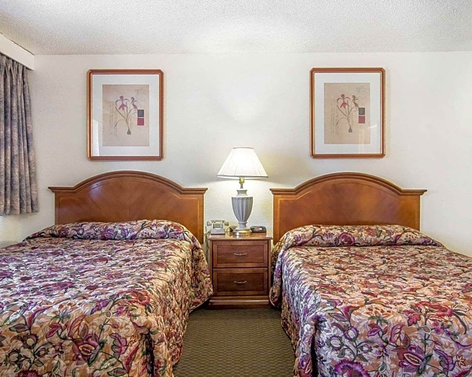 Фото Econo Lodge Eugene