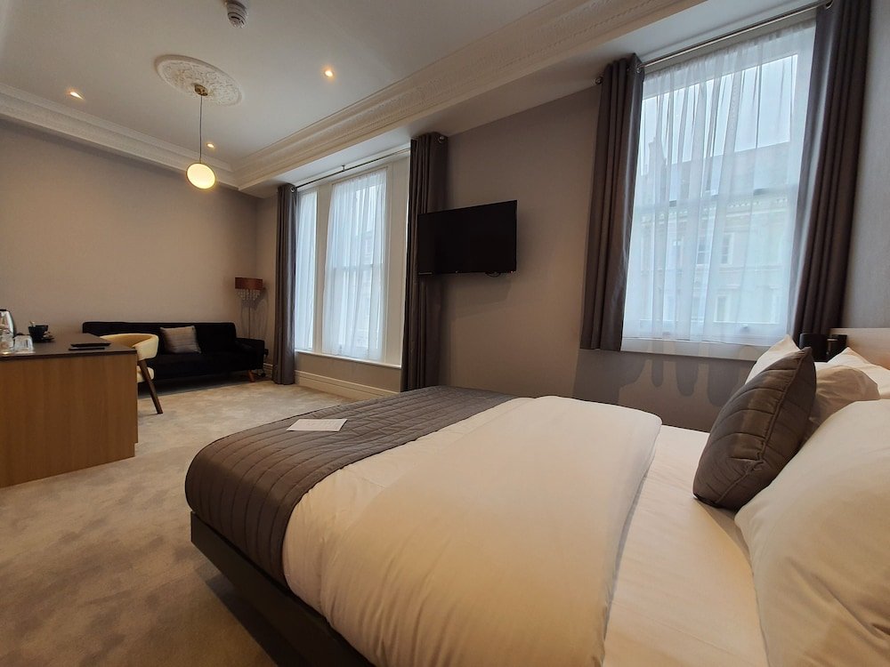 Фото Gainsborough Hotel