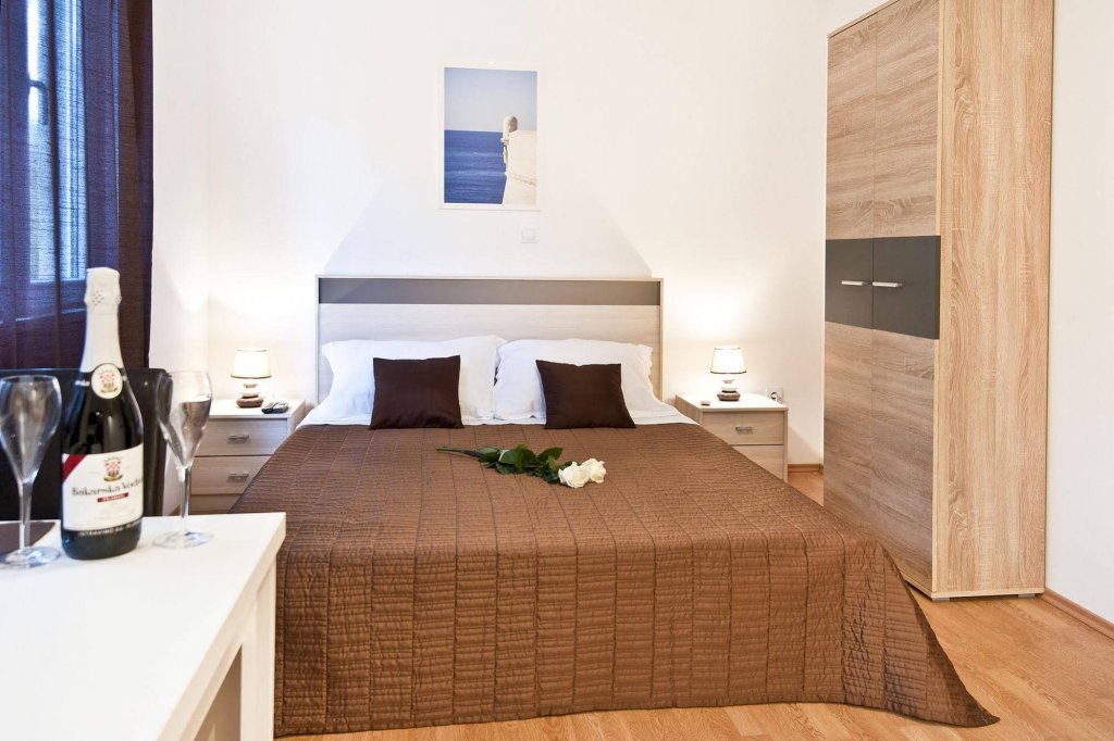 Фото California Apartments III