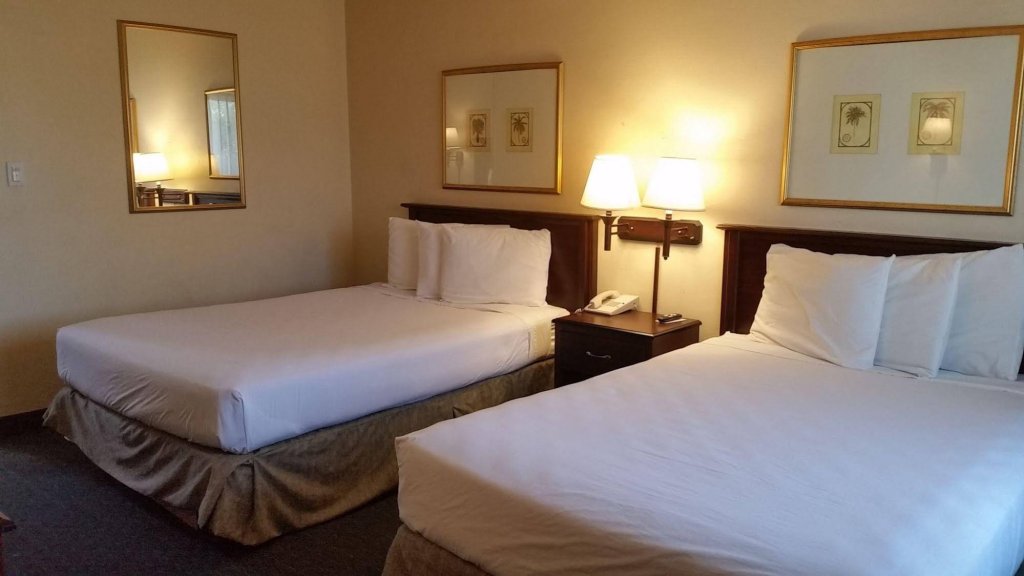 Фото Legacy Resort Hotel & SPA