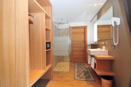 Фото Hotel B&b Bondi