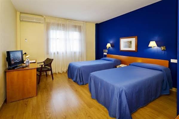 Фото Hotel Jakue