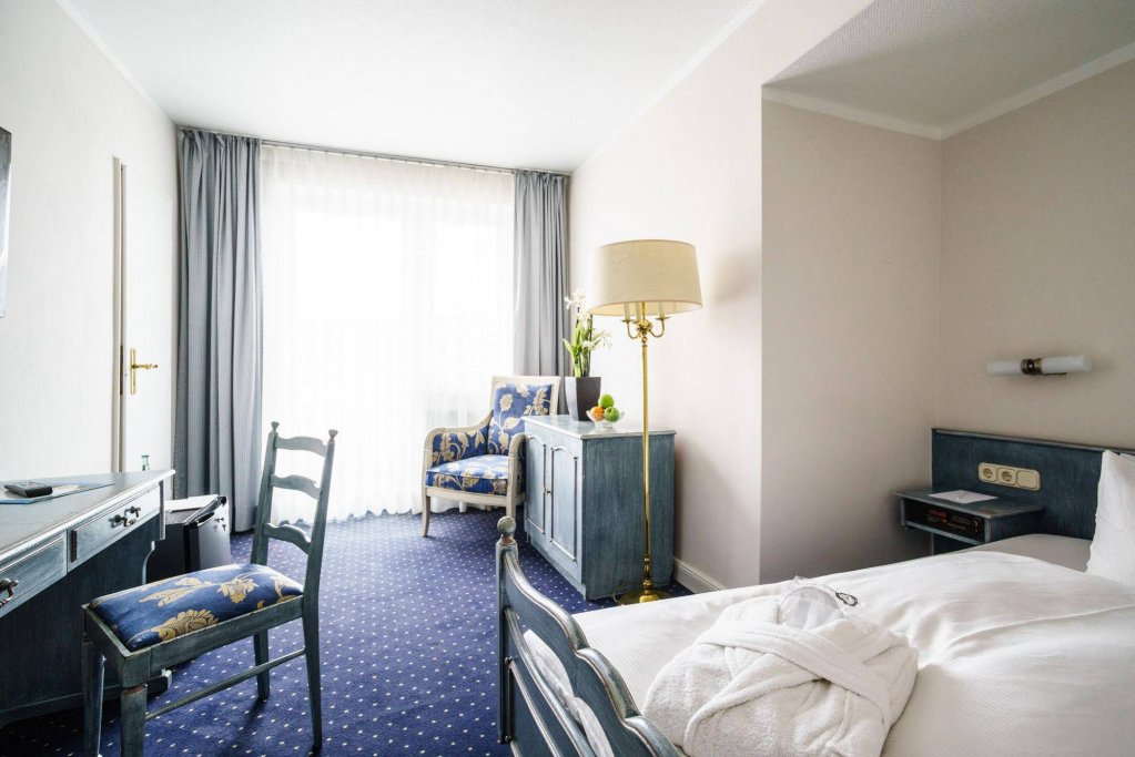 Фото Hotel Holsteiner Hof