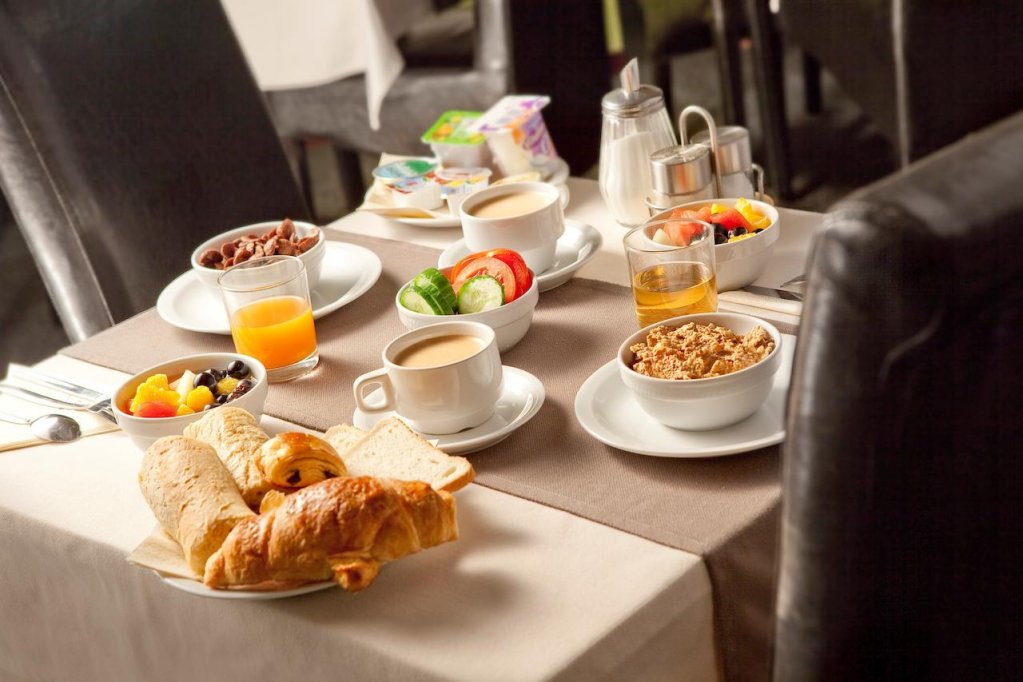 Фото Craves Hotel